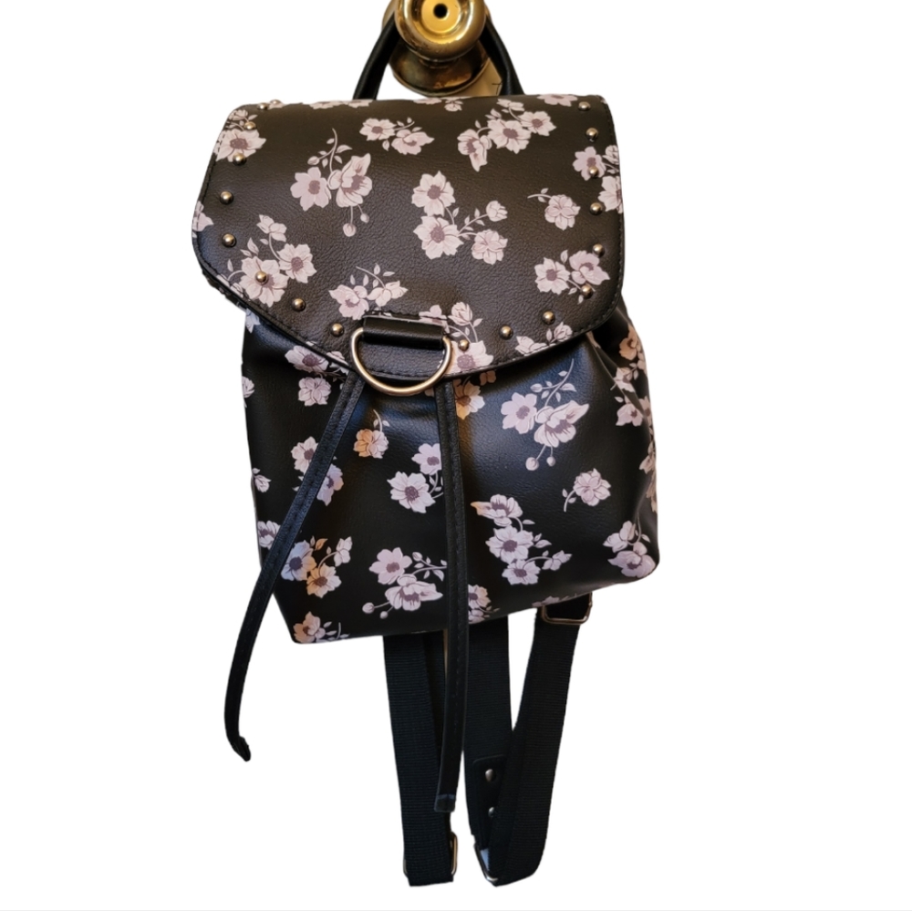 Wild Fable floral backpack purse